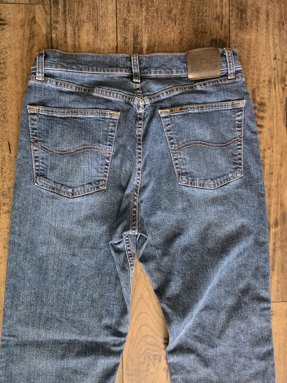 Lee classic straight